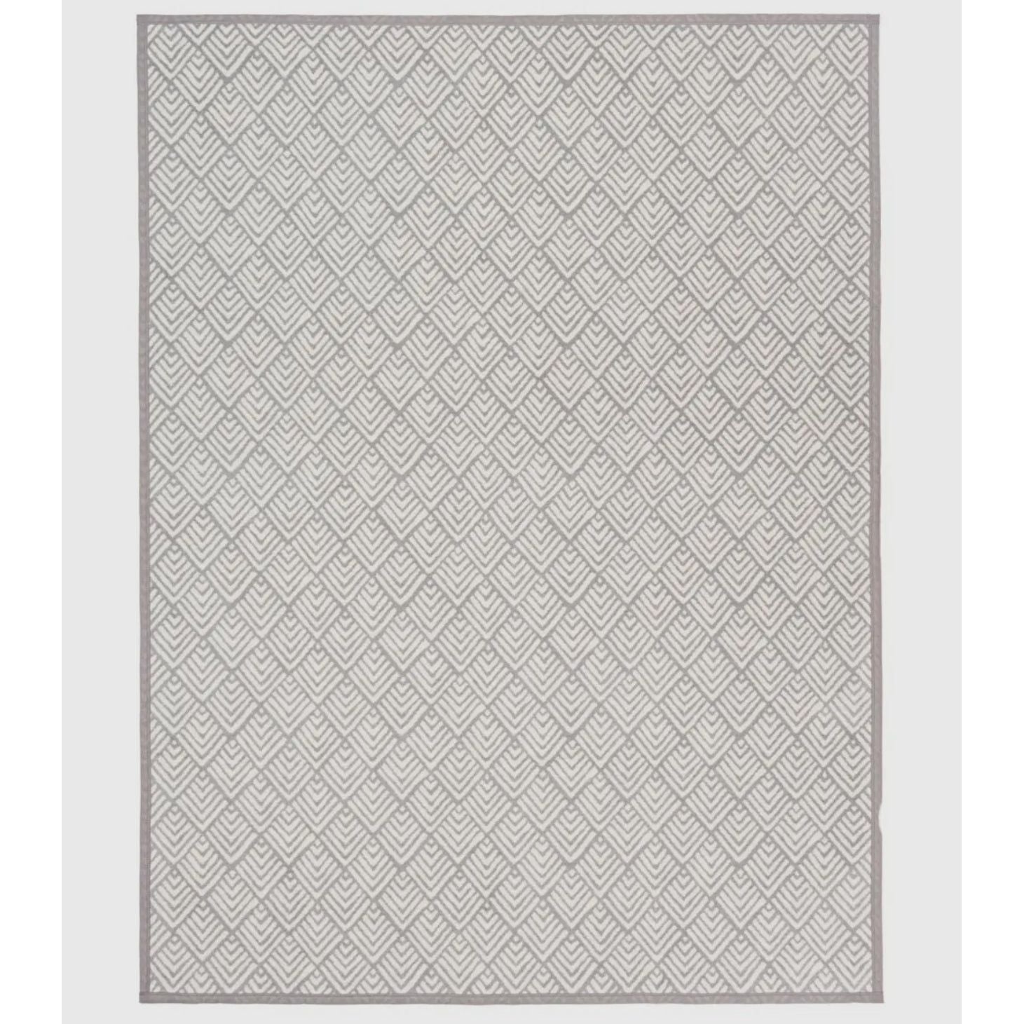 Chappy Wrap Oyster Cove Diamonds Grey