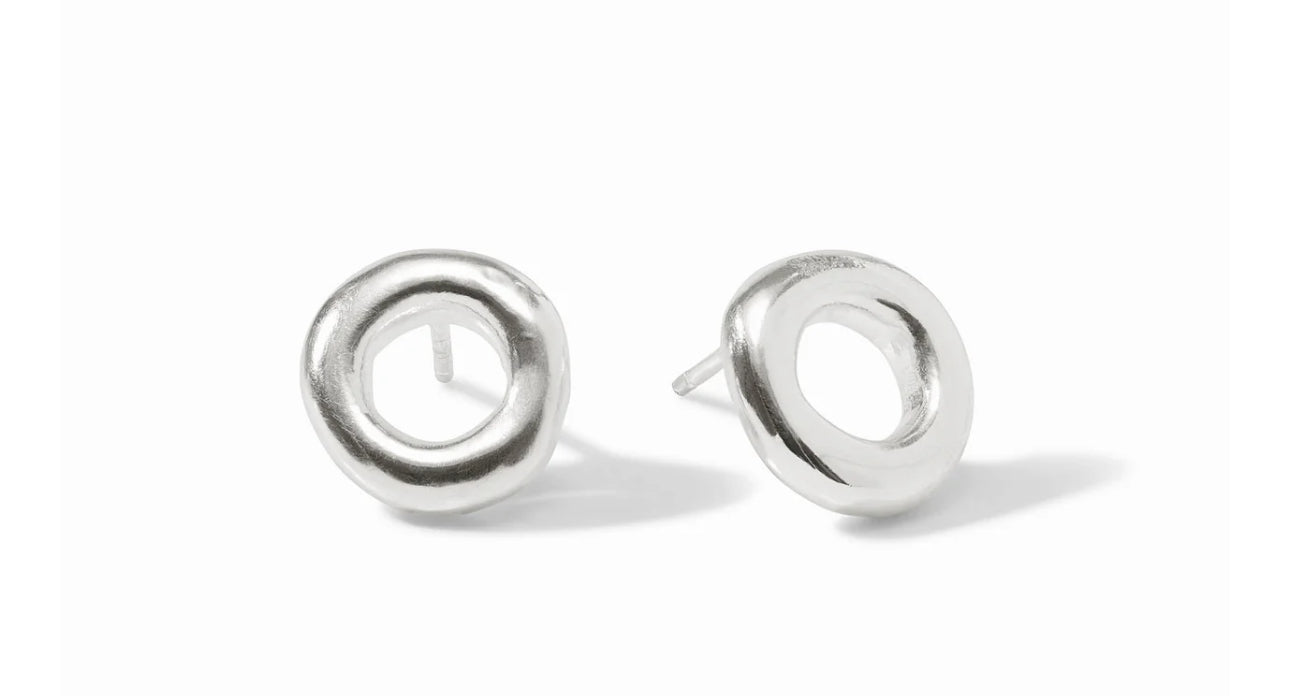 Pure silver plate (tarnish-free)
Length: 0.6 inches
Post for pierced ears
Includes pure silver plated earring backs
Julie Vos hallmark