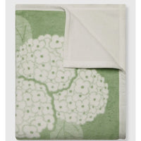 Chappy Wrap Hydrangea Blanket