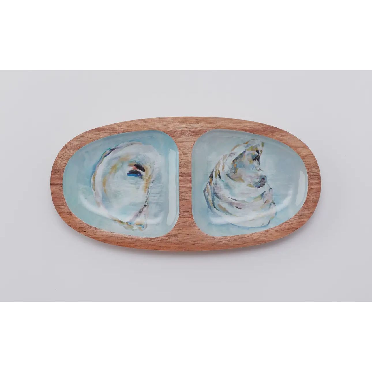 Oyster tray shown from top
Original Kim Hovell Artwork: Providence
Dimensions: 12" x 6"
Material: Acacia Wood
Mafe in USA