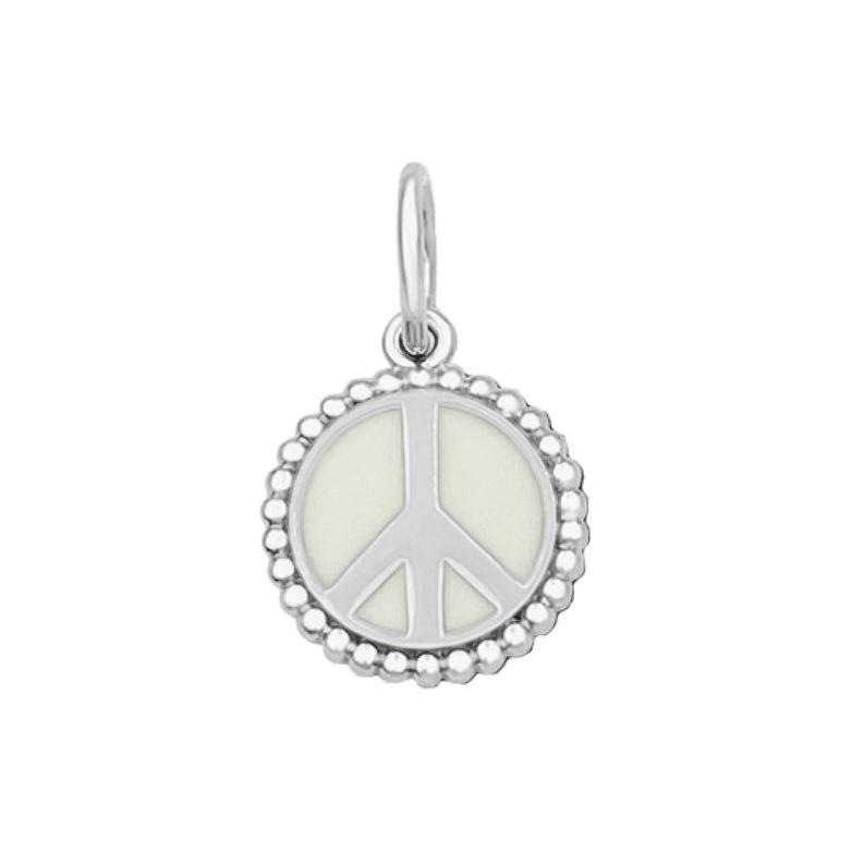Lola Peace Sign