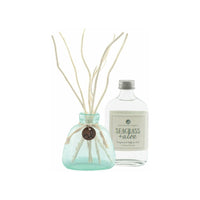Fragrance Notes:
Drift Wood & Sea Salt-Baltic sea salt with wild sage, bergamot & sun bleached driftwood
The diffuser set comes complete with oil, reeds, glass container.
