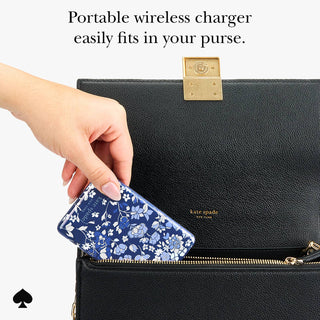 Kate Spade New York MagSafe Wireless Power Bank – Flowerbed Blue