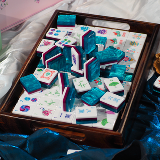 Jade Bloom Sapphire Blue Mahjong Set - Luxury Acrylic Collection