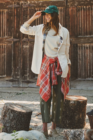 Americana Plaid-Lined Corduroy Shacket – Cozy Oversized Shirt Jacket
