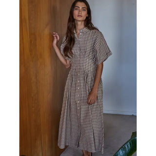 Elastic gathered waist, short sleeve brown and white gingham checked 