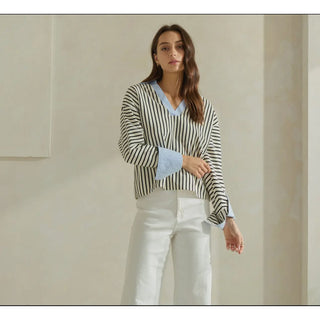 Our customers love this Marina stripe top.  It has just the right details with the contrasting collar and cuffs. We love when effortless style works.  


 Blue and white horizontal straps with light blue collar and cuffs if you want to fold the sleeves back. 
V-neck