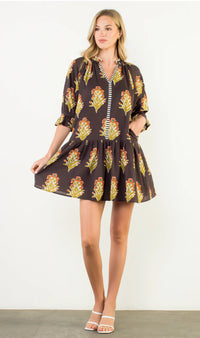 Showing that dress has pockets 