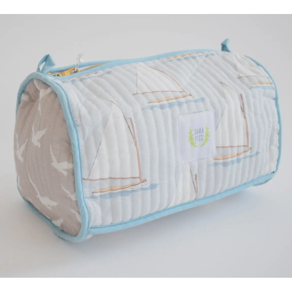 Showing  sailboat pattern with seagulls on the sides 