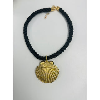 Isles Necklace