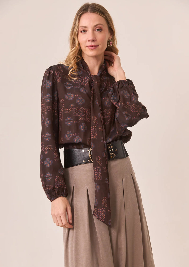 PRINTED BLOUSE WITH BOW - CHOCOLATE