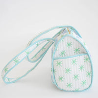 Showing aids of bag with a star pattern different from front hydrangea 
