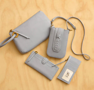 Daisy Daze Large WristletBy Hobo