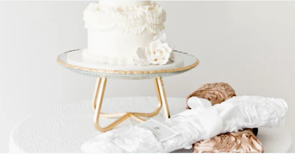 Keepsake wedding knife with wedding poem.  Wedding Knives
These elegantly crafted knives are perfect for celebrating the love and unity of a special bride and groom. Each knife is designed to be a significant part of their wedding celebration, symbolizing the cutting of the first slice of life together. They embody the grace and joy of this momentous occasion, making them an unforgettable addition to any wedding ceremony.