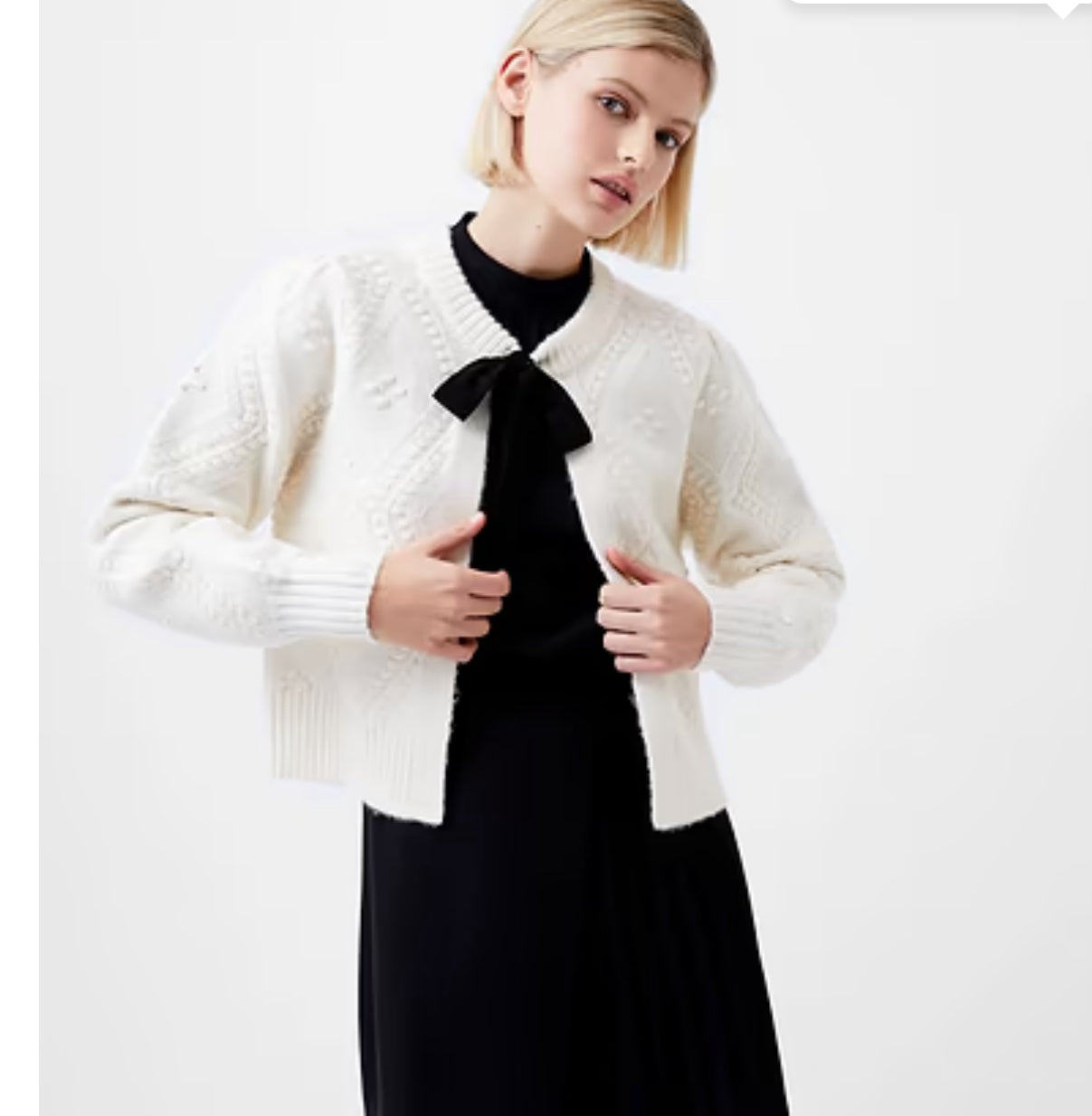 Shower a black velvet dress 