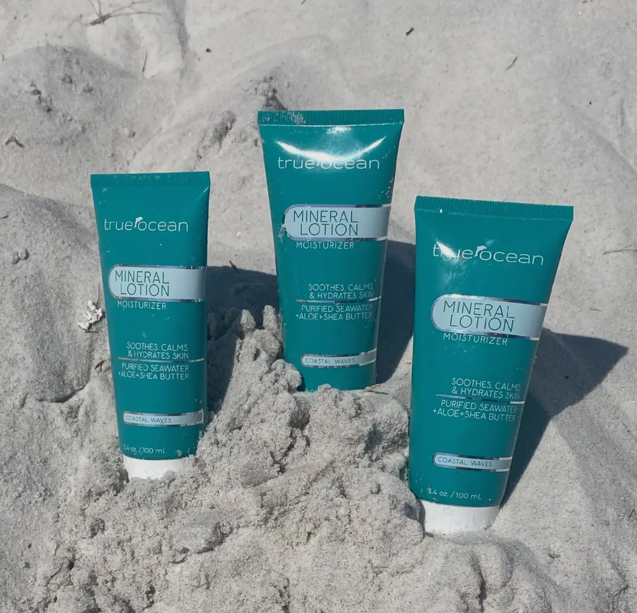 Water, Ocean water, Jojoba Seed Oil,Glycerin, Dimethicone, Shea Butter, Caprylic-Capric Triglycerides, Stearic Acid, Cetearyl Alcohol, Fragrance, Aloe Leaf Juice, Polysorbate 20, Polyacrylate-13, Hydrogenated Polyisobutene, Polyglyceryl-10 Laurate, Xanthan Gum, Caprylyl Glycol, Phenoxyethanol, Hexylene Glycol, Potassium Sorbate, Disodium 