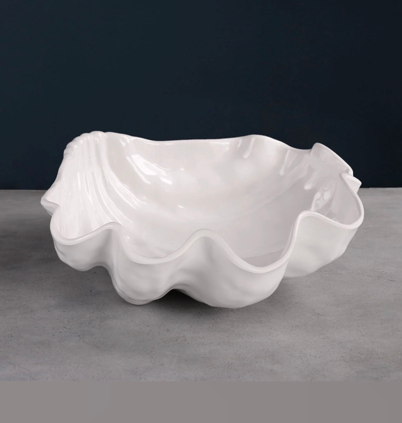 Beatriz Ball VIDA Large Ocean Shell Melamine Serving Bowl – Elegant White Scallop Design