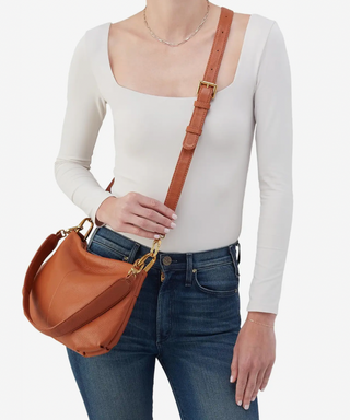HOBO Vance Leather Convertible Shoulder Crossbody Bag – Warm Honey