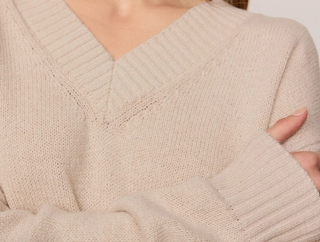 Z Supply Cloud Spun V-Neck Sweater – Frosted Pearl