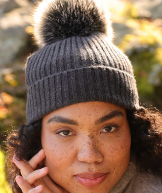 Alashan 100% Cashmere LUXE Ribbed Fox Pompom Hat