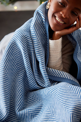 Chappywrap Harborview Herringbone Blanket - Cornflower Blue (60” x 80”)