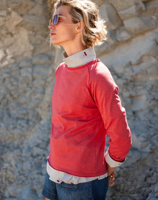 Trouvaille Raglan Tee in Cayenne