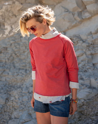 Trouvaille Raglan Tee in Cayenne