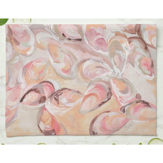 80% durable woven polyester/ 20% polyamide blend microfiber

Dimensions: 16" x 24"

Print front and white back

Pink oysters shown 